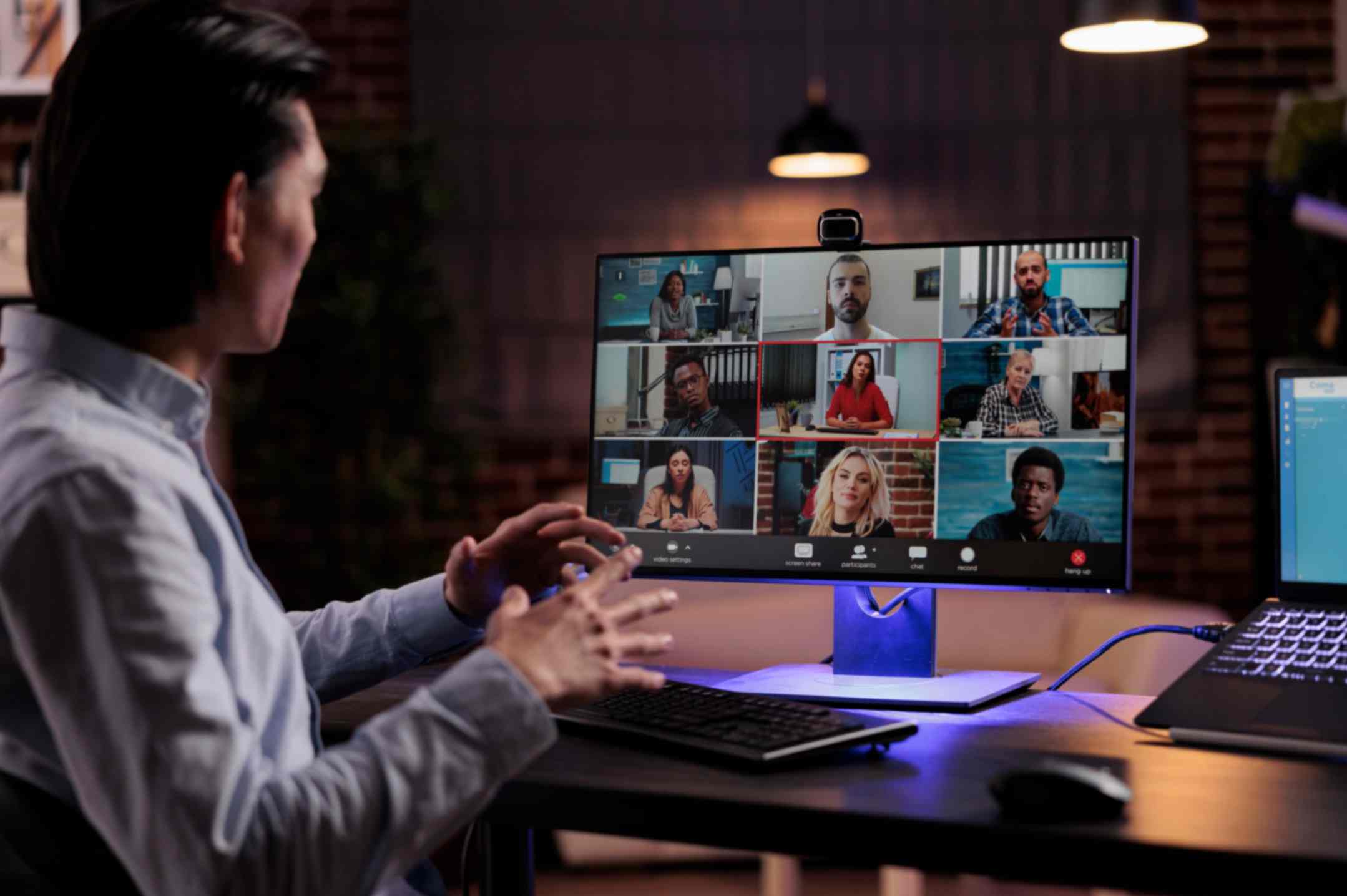 Top 5 Features to Make Your Virtual Event Stand Out